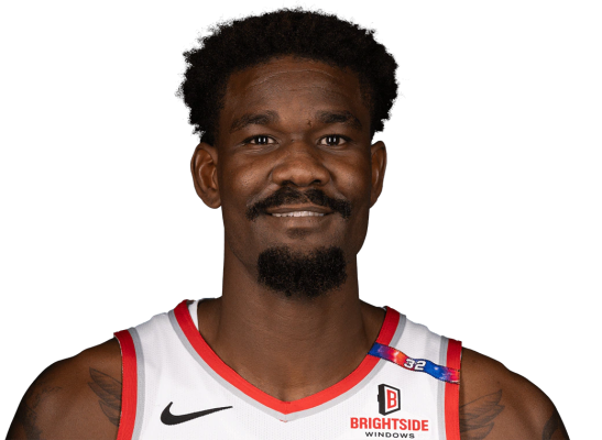 Deandre Ayton NBA 2K24 Rating